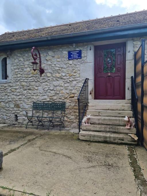 Petit Gite 18 Eme Tout Confort Saint-Germain-des-Fosses ภายนอก รูปภาพ